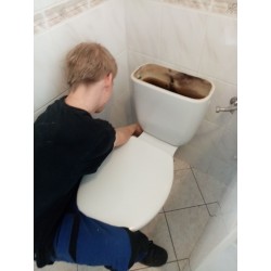 Instalatérské práce oprava WC
